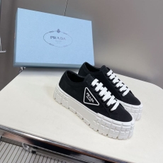 Prada Low Shoes